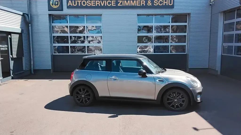 Gebraucht Mini Cooper 136 PS (100 kW) 2018 Silber Kleinwagen