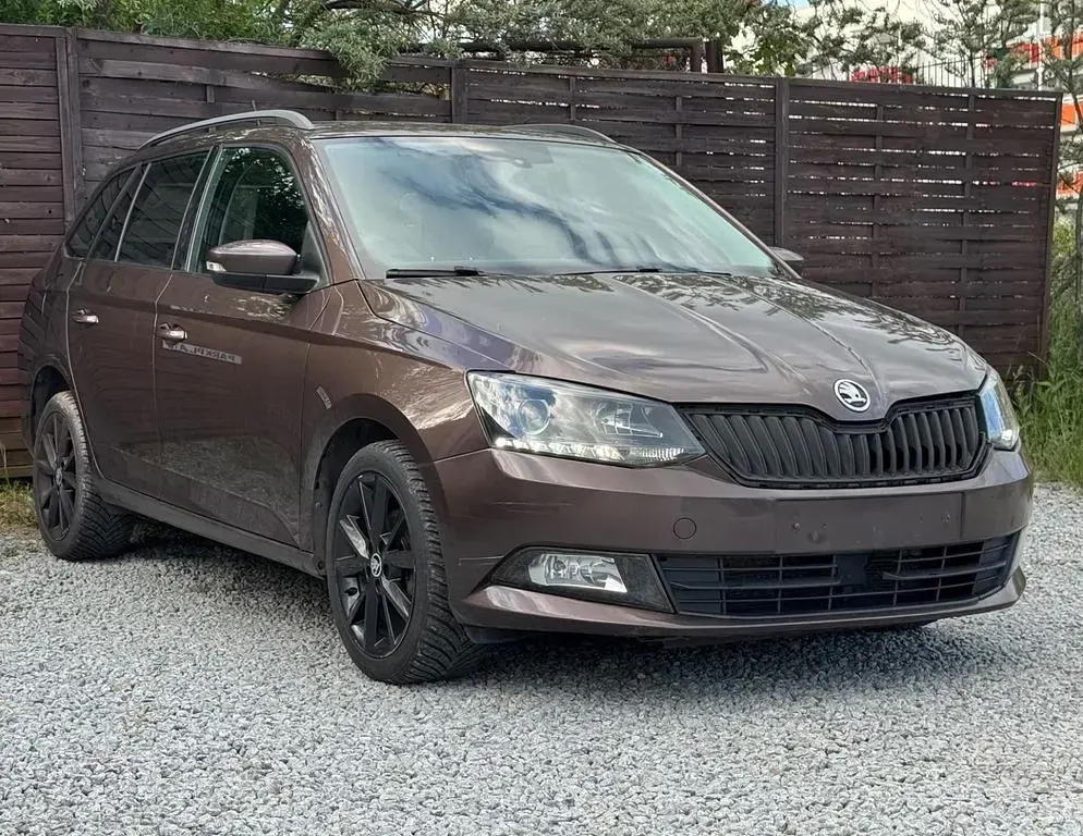 Gebraucht Skoda Fabia Ambition 90 PS (66 kW) 2015 Braun Kombi