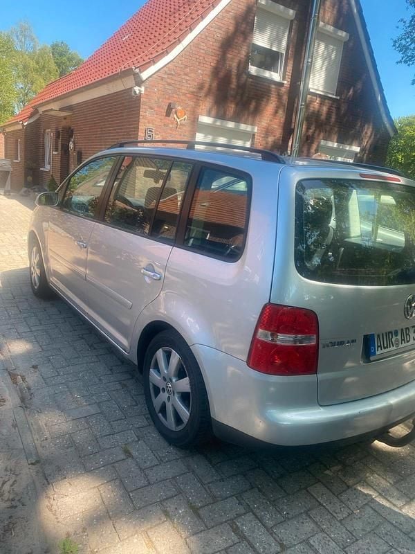 Gebraucht VW Touran 2006 Silber Van / Kleinbus