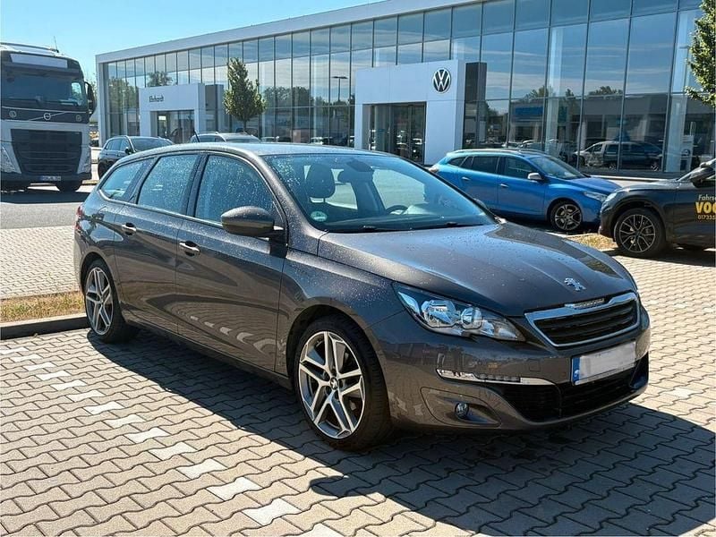 Gebraucht Peugeot 308 131 PS (96 kW) 2015 Grau Limousine