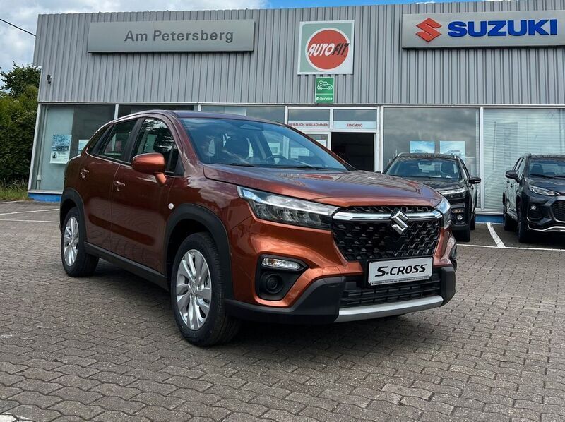 Braun Neu 2025 Suzuki SX4 S-Cross SUV | 27.640 € (Etwas zu teuer) - Bild 1/4