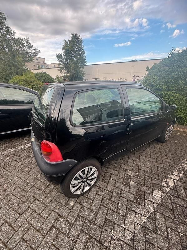 Schwarz Gebraucht 2000 Renault Twingo Kleinwagen | 1.200 € (Fairer Preis) - Bild 1/4
