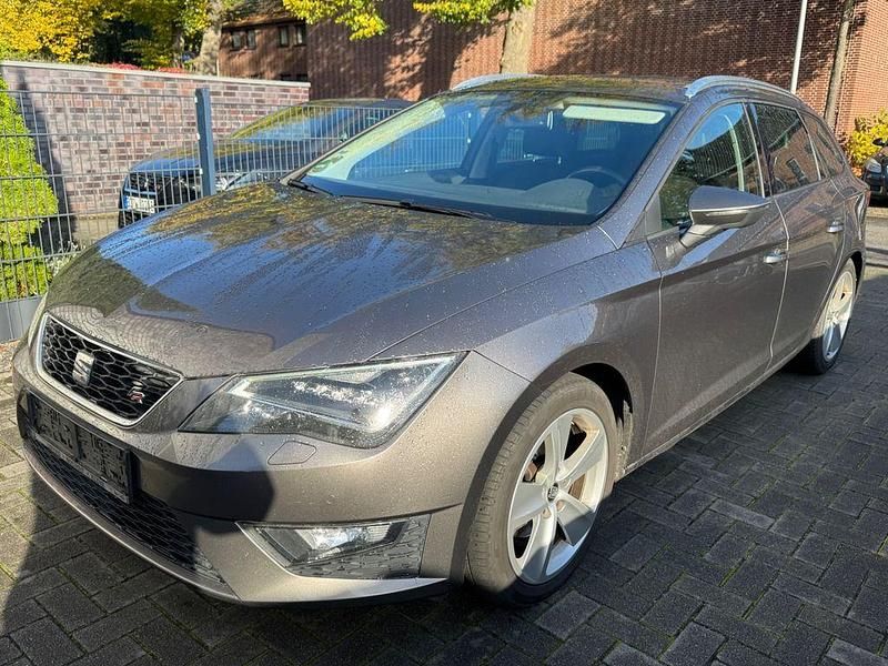 Grau Gebraucht 2015 Seat Leon ST FR Kombi | 7.900 € (Guter Preis) - Bild 1/4