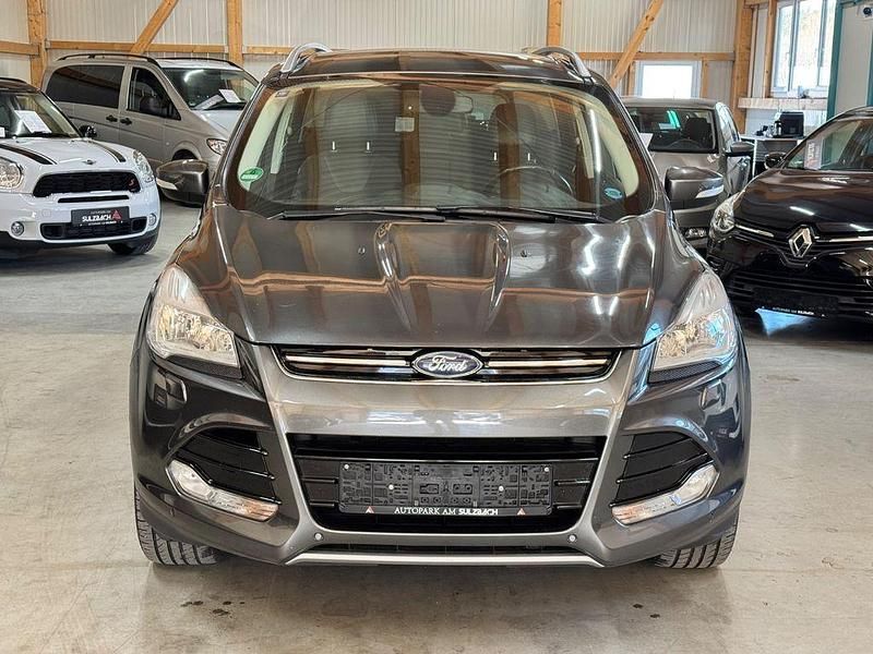 Gebraucht Ford Kuga Titanium 150 PS (110 kW) 2015 Grau SUV