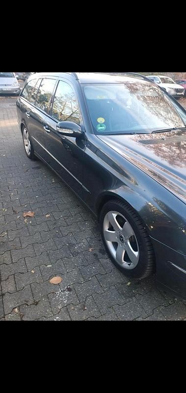 Gebraucht Mercedes E320 224 PS (164 kW) 2004 Grau Kombi