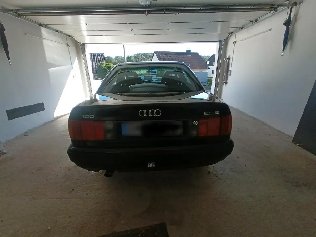 Gebraucht Audi 100 133 PS (97 kW) 1993 Schwarz Limousine