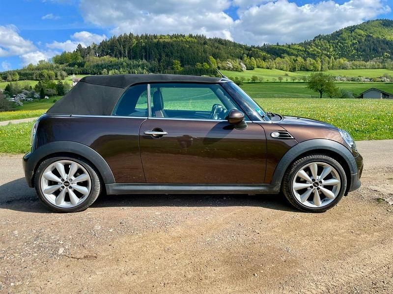 Gebraucht Mini Cooper Cabriolet 122 PS (89 kW) 2011 Braun Cabrio