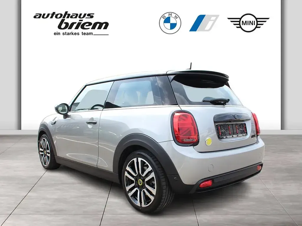 Gebraucht Mini Cooper SE 135 kW (184 PS) 2023 Silber Kleinwagen