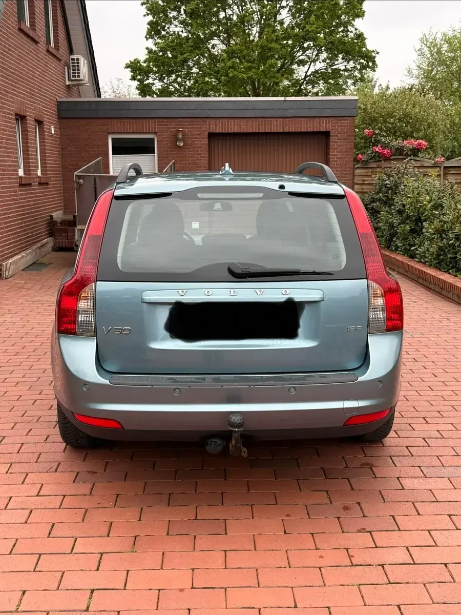 Używany Volvo V50 125 KM (91 kW) 2008 Niebieski Kombi