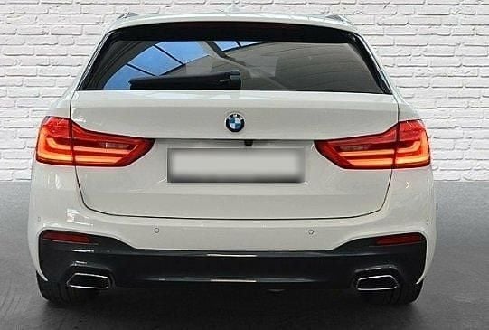Gebraucht BMW 540 Shadowline 340 PS (250 kW) 2018 Weiß Kombi