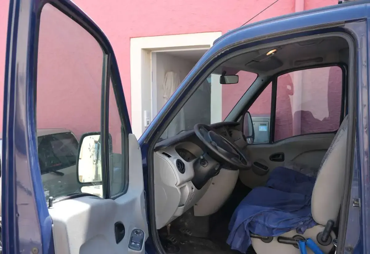 Gebraucht Renault Master 99 PS (72 kW) 2004 Blau Van
