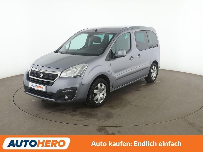 Silber Gebraucht 2016 Peugeot Partner Allure Van / Kleinbus | 13.360 € - Bild 1/3