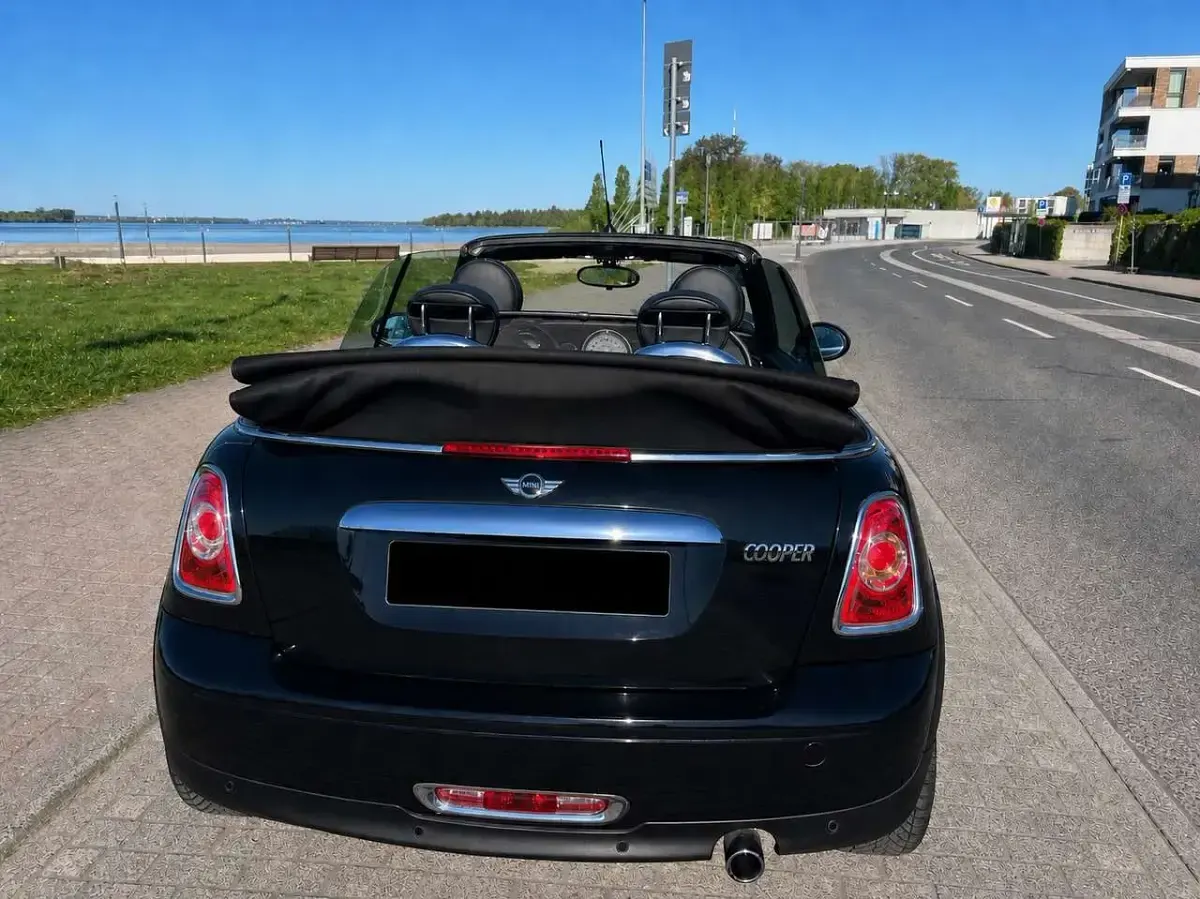Gebraucht Mini Cooper Cabriolet 122 PS (89 kW) 2015 Schwarz Cabrio