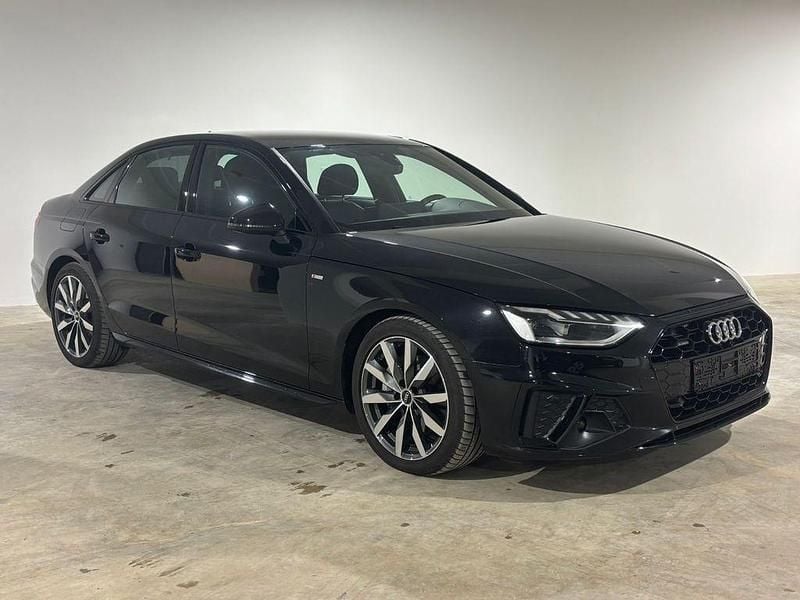 Gebraucht Audi A4 S-Line 204 PS (150 kW) 2022 Mythosschwarz metallic Limousine