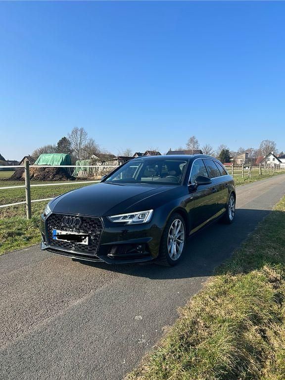 Gebraucht Audi A4 Design 150 PS (110 kW) 2019 Schwarz Kombi