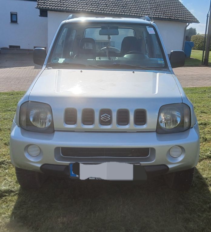 Silber Gebraucht 2004 Suzuki Jimny Club SUV | 3.800 € (Fairer Preis) - Bild 1/4