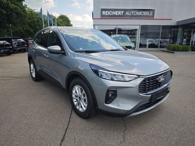 Gebraucht Ford Kuga Titanium 186 PS (136 kW) 2024 Grau SUV