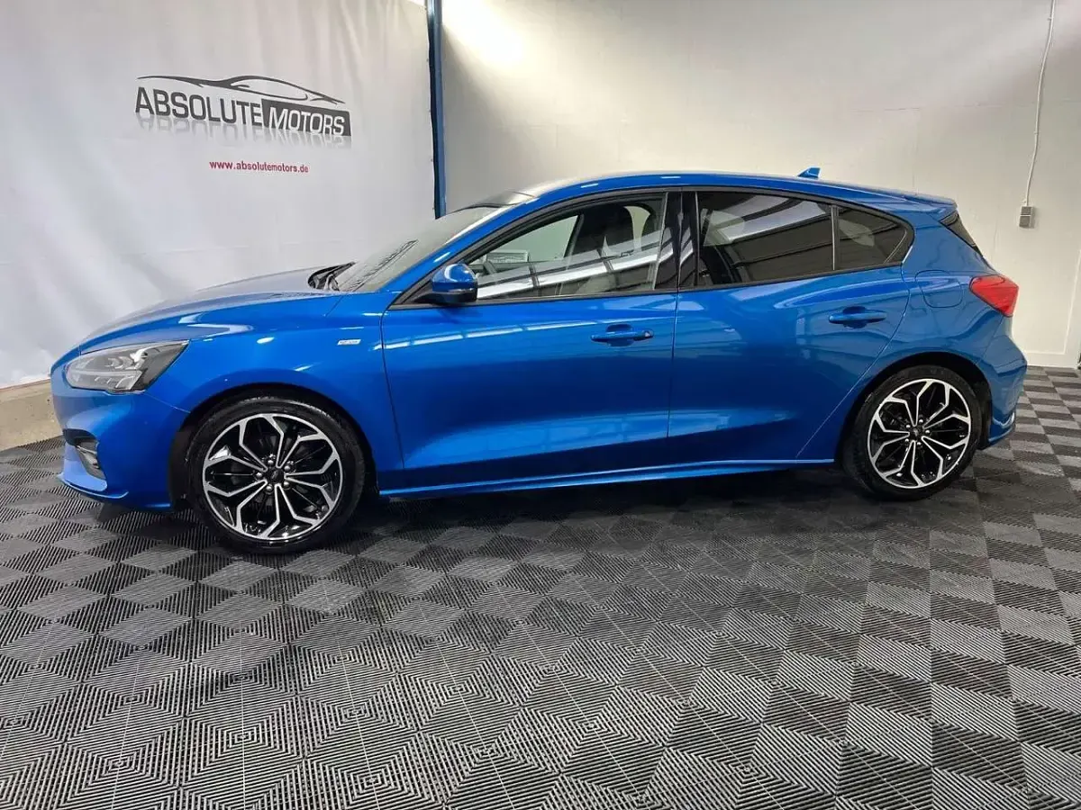 Usado Ford Focus ST-Line 150 CV (110 kW) 2020 Azul Berlina