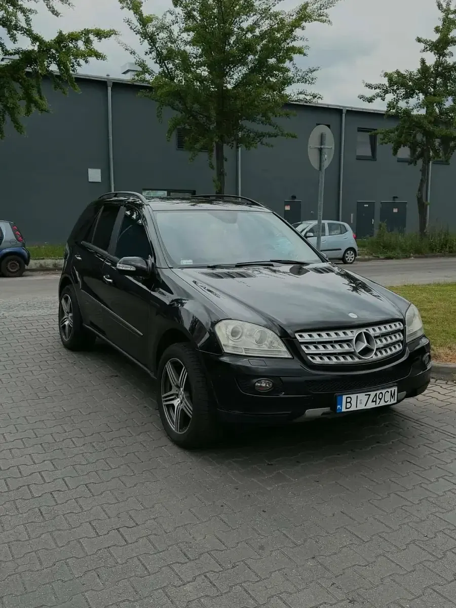 Gebraucht Mercedes ML320 258 PS (189 kW) 2007 Schwarz SUV