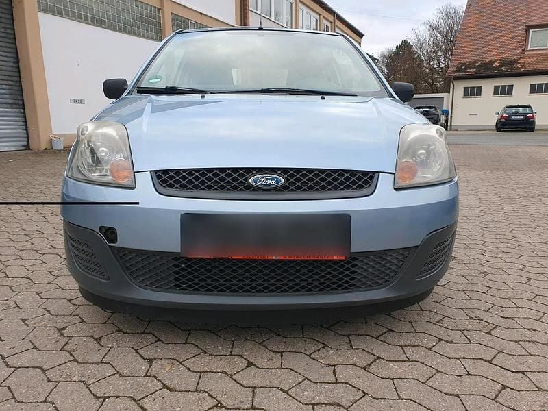 Gebraucht Ford Fiesta 60 PS (44 kW) 2006 Blau Kleinwagen
