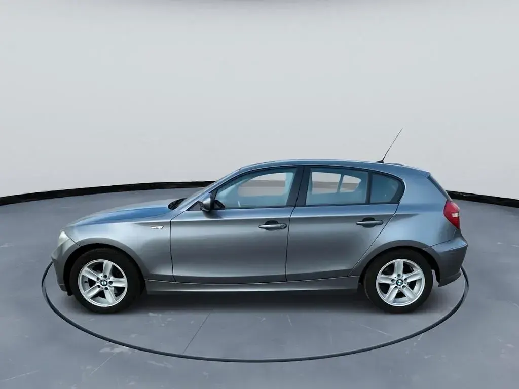 Gebraucht BMW 116 Advantage 116 PS (85 kW) 2010 Grau Kleinwagen