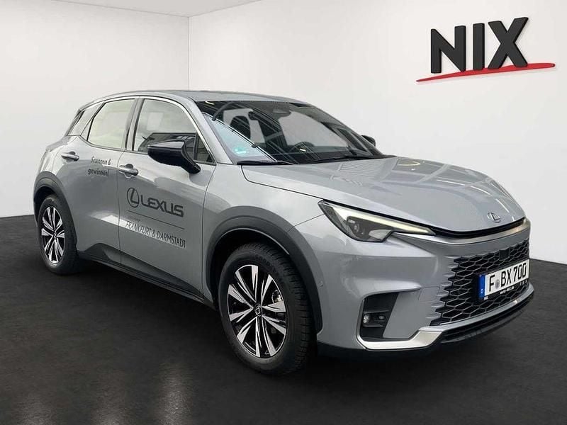 Gebraucht Lexus LBX 136 PS (100 kW) 2024 Manhattengrau metallic SUV