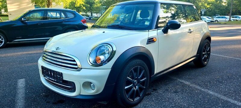 Weiß Gebraucht 2011 Mini Cooper Kleinwagen | 7.990 € (Etwas zu teuer) - Bild 1/4