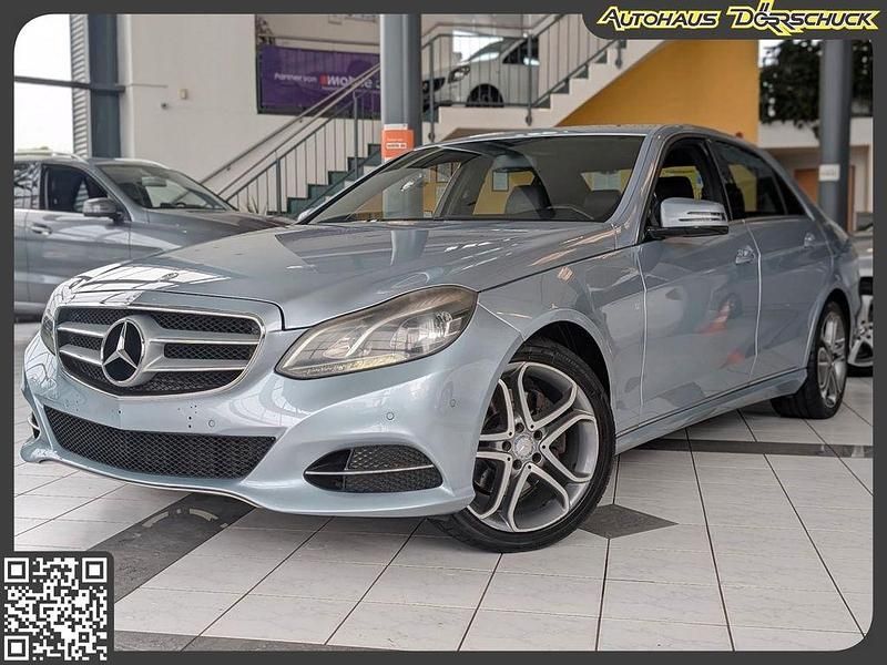 Silber Gebraucht 2015 Mercedes E200 Avantgarde Limousine | 15.490 € (Fairer Preis) - Bild 1/4