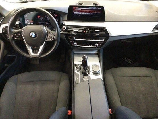 Gebraucht BMW 520 190 PS (139 kW) 2019 Blau Kombi