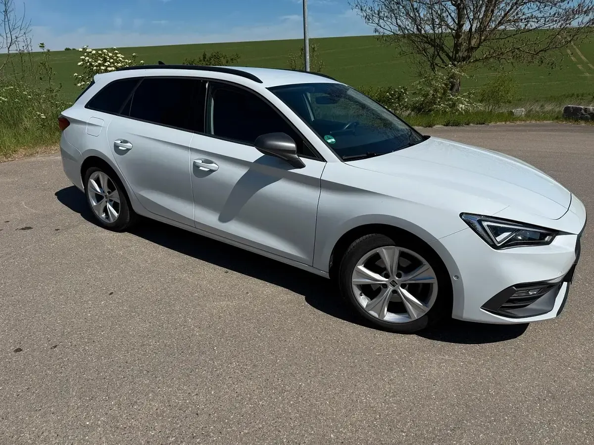 Gebraucht Seat Leon FR 131 PS (96 kW) 2023 Weiß Kombi