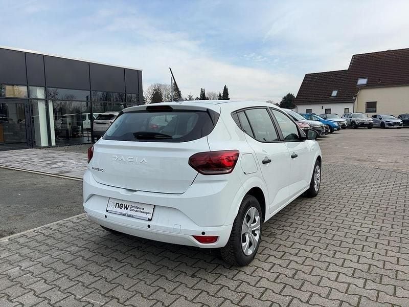 Gebraucht Dacia Sandero Essentiel 91 PS (66 kW) 2024 Gletscherweiss (weiß) Limousine