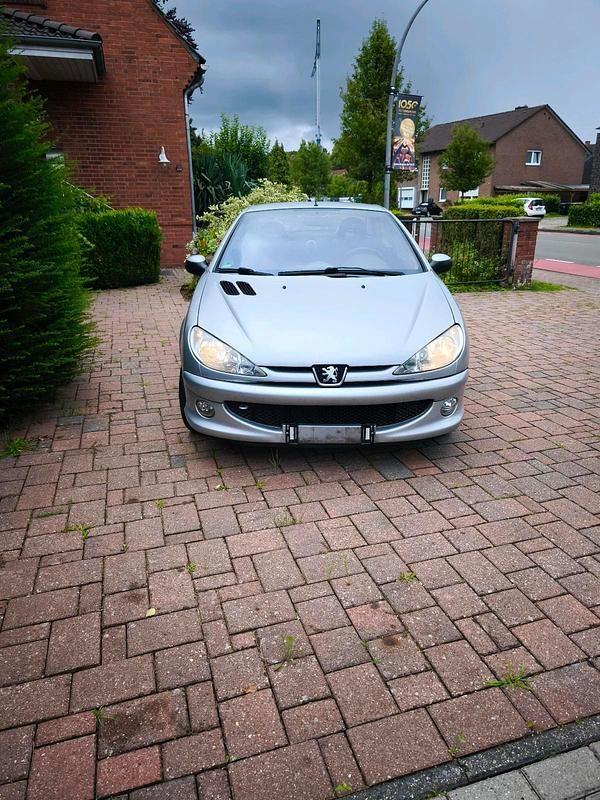 Grau Gebraucht 2005 Peugeot 206 CC Cabrio | 550 € (Superpreis) - Bild 1/4
