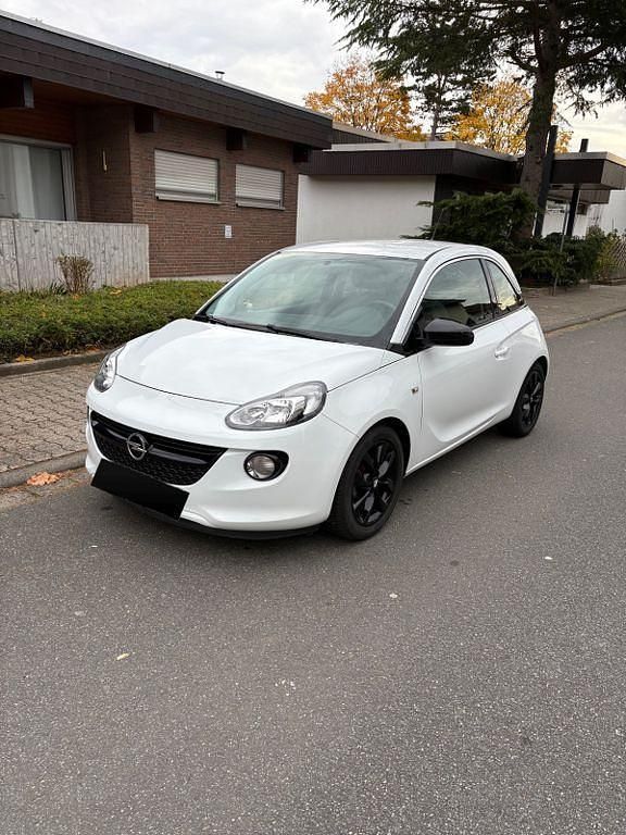 Weiß Gebraucht 2015 Opel Adam Kleinwagen | 6.200 € (Fairer Preis) - Bild 1/4
