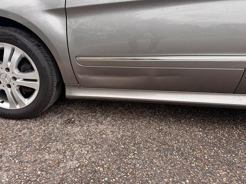 Gebraucht Mercedes B200 136 PS (100 kW) 2005 Grau Van / Kleinbus