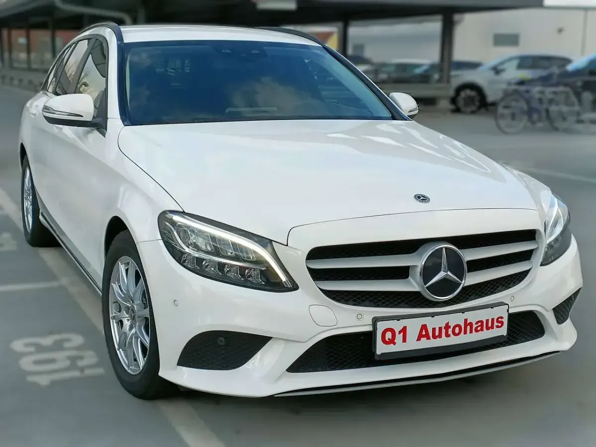 Gebraucht Mercedes C180 122 PS (89 kW) 2021 Weiß Kombi