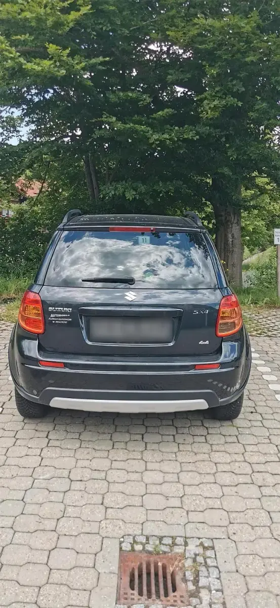 Gebraucht Suzuki Vitara 107 PS (78 kW) 2010 Schwarz Kleinwagen