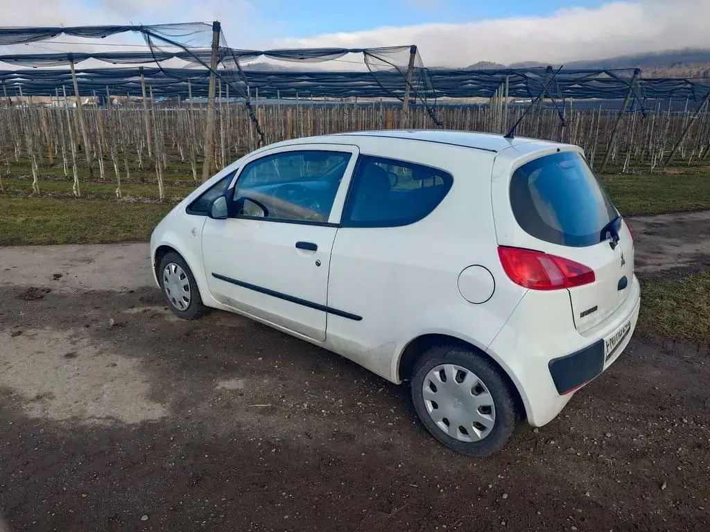 Gebraucht Mitsubishi Colt 75 PS (55 kW) 2008 Weiß Limousine
