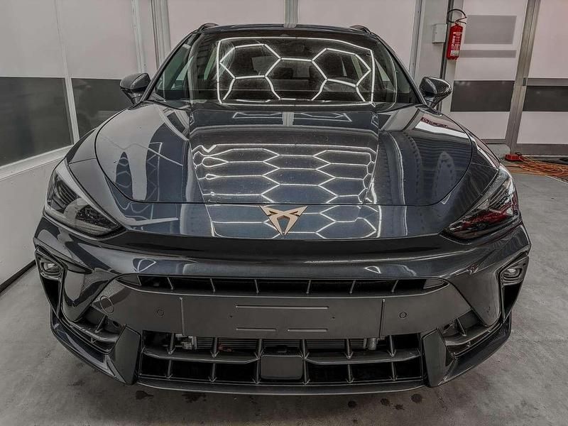 Neu Cupra Leon 150 PS (110 kW) 2025 Magnet grau s7s7 Kombi