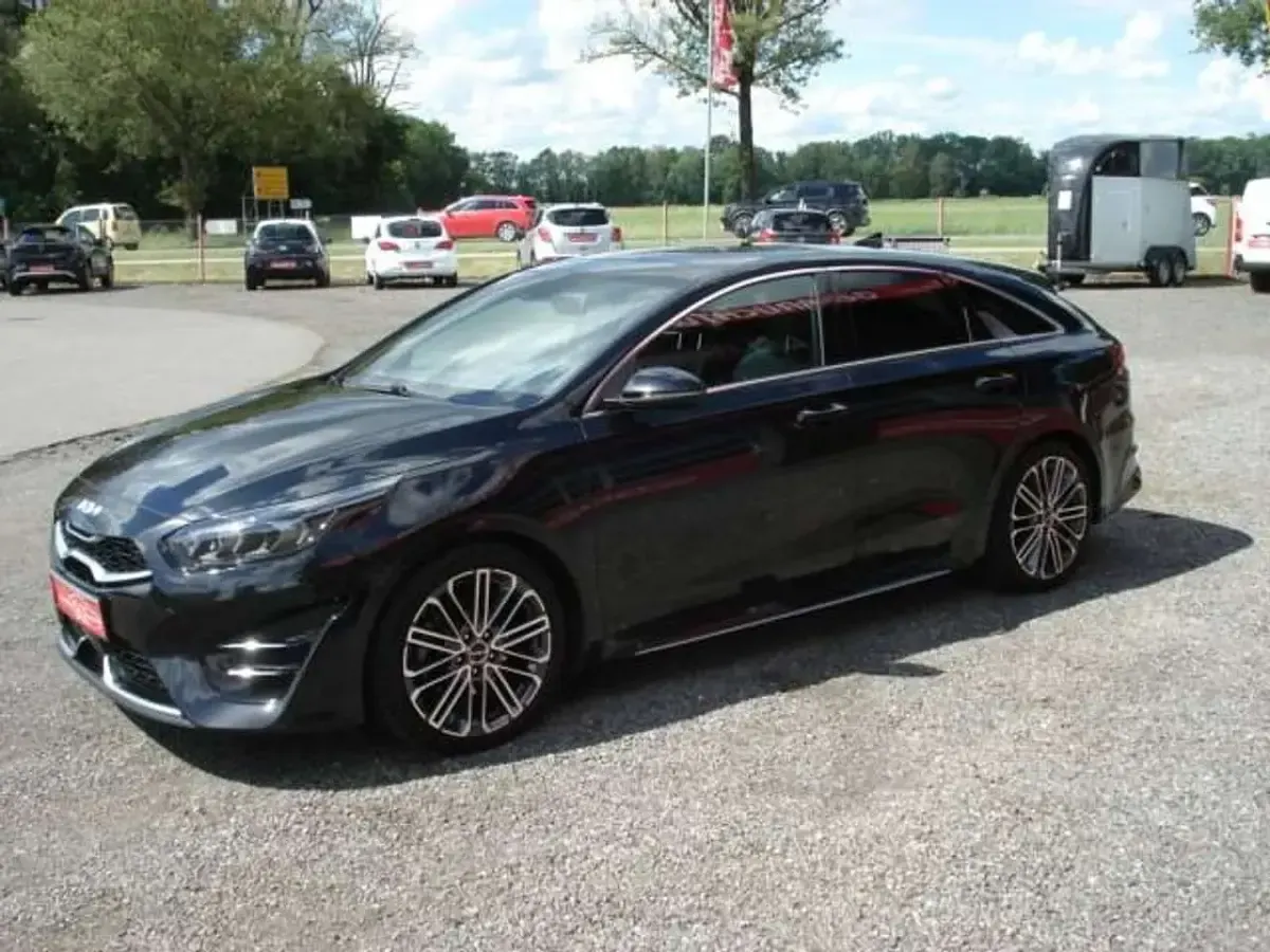 Gebraucht Kia ProCeed GT-Line 160 PS (117 kW) 2022 (1k) zilinaschwarz met. Kombi