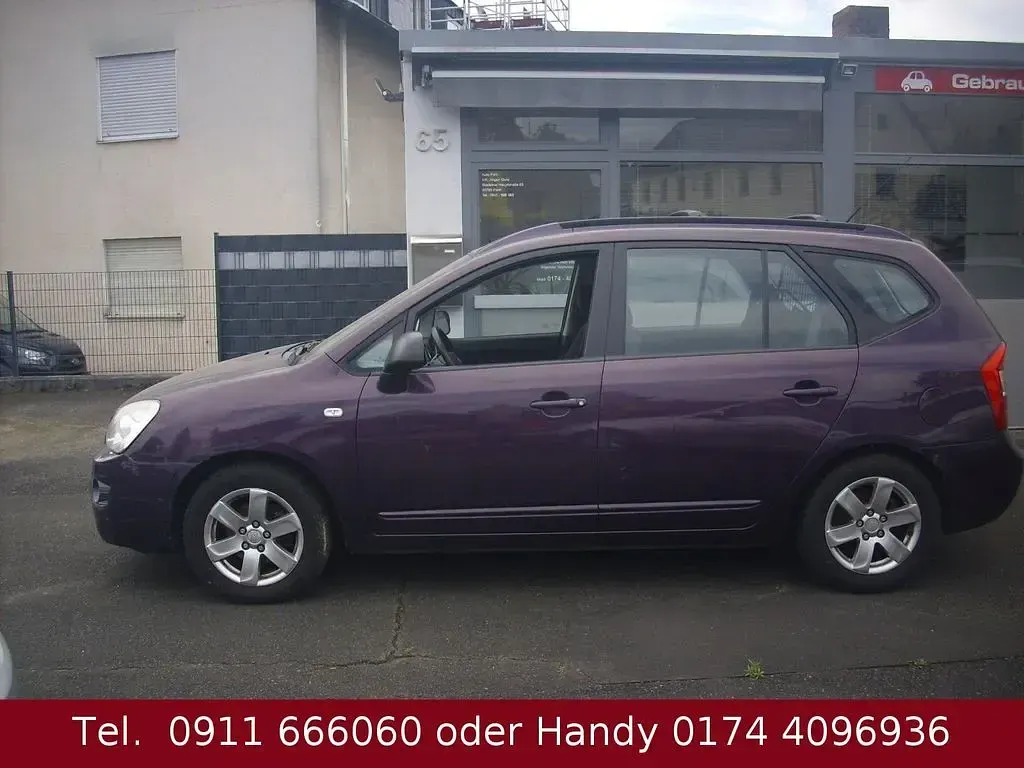 Gebraucht Kia Carens EX 140 PS (102 kW) 2009 Violett Van / Kleinbus