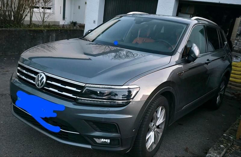 Grau Gebraucht 2018 VW Tiguan Highline SUV | 16.500 € (Etwas zu teuer) - Bild 1/4