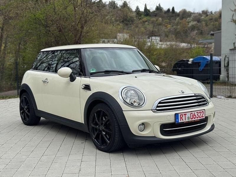 Gebraucht Mini Cooper 122 PS (89 kW) 2013 Weiß Kleinwagen
