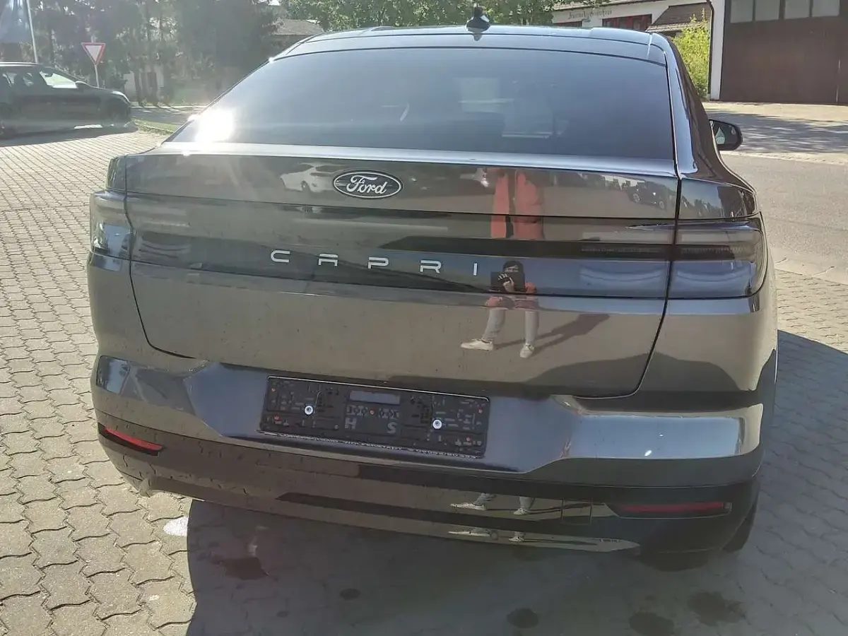 Gebraucht Ford Capri Premium 250 kW (340 PS) 2025 Magneticgrau (metallic) SUV