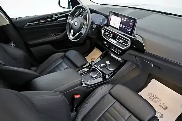 Gebraucht BMW X3 Sport Line 190 PS (139 kW) 2023 Grau SUV