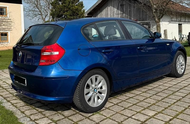 Gebraucht BMW 118 143 PS (105 kW) 2007 Blau Kleinwagen