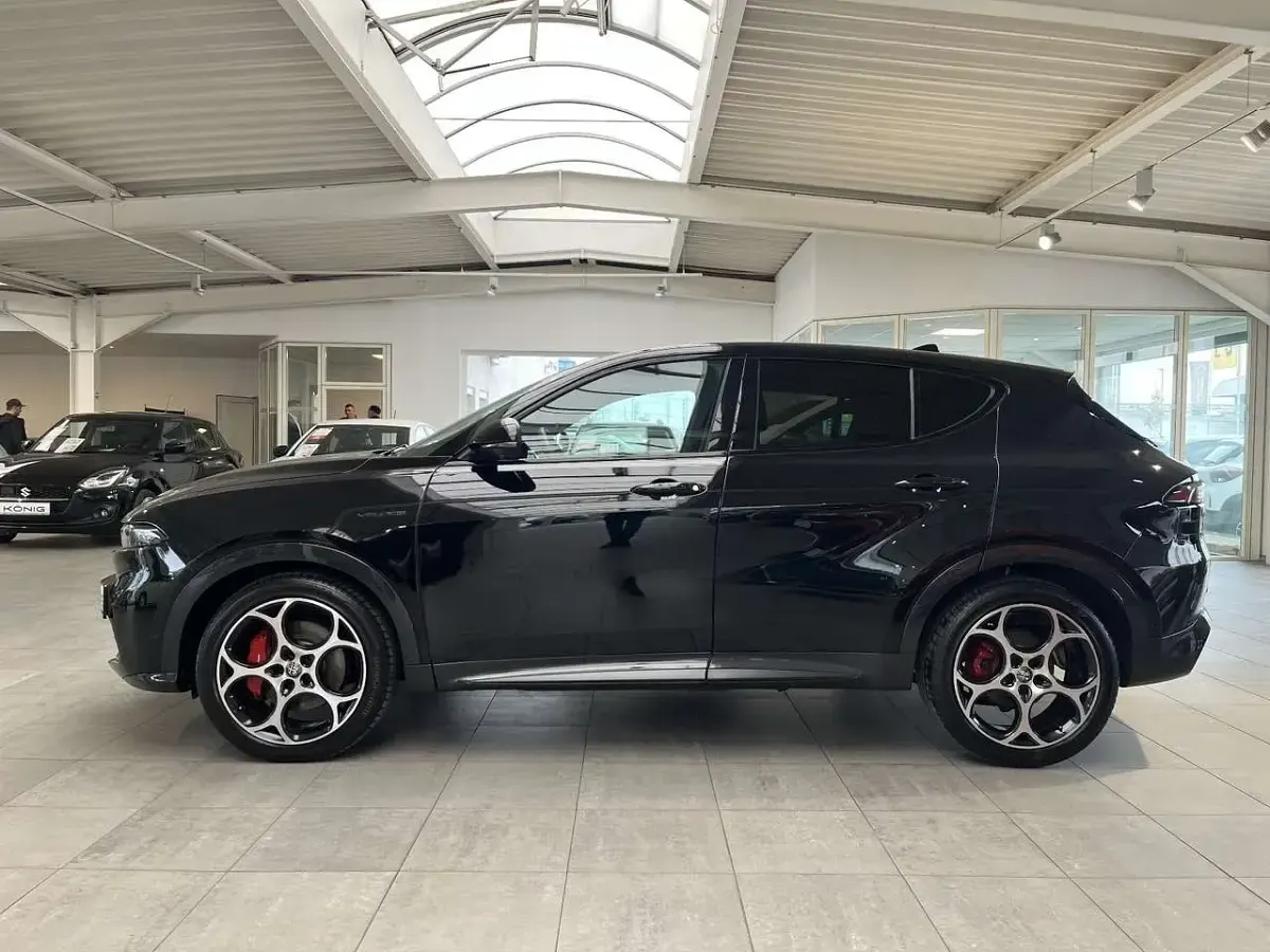 Gebraucht Alfa Romeo Tonale Veloce 159 PS (116 kW) 2022 Schwarz SUV