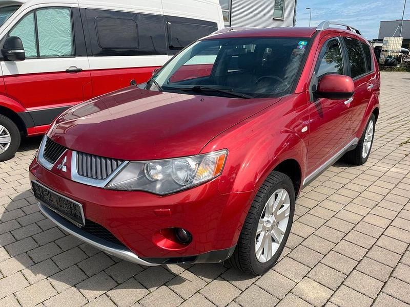 Rot Gebraucht 2009 Mitsubishi Outlander Intense SUV | 5.000 € (Etwas zu teuer) - Bild 1/4