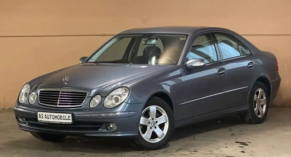 Gebraucht Mercedes E280 Avantgarde 190 PS (139 kW) 2006 Blau Limousine