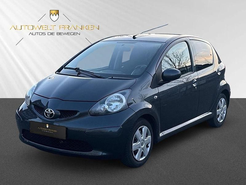 Gebraucht Toyota Aygo Cool 68 PS (50 kW) 2007 Grau Kleinwagen
