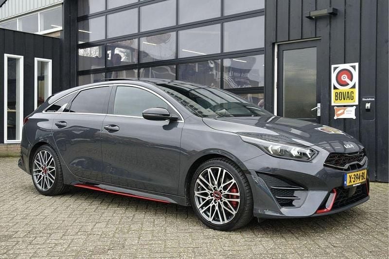 Gebraucht Kia ProCeed GT 204 PS (150 kW) 2023 Grau Kombi